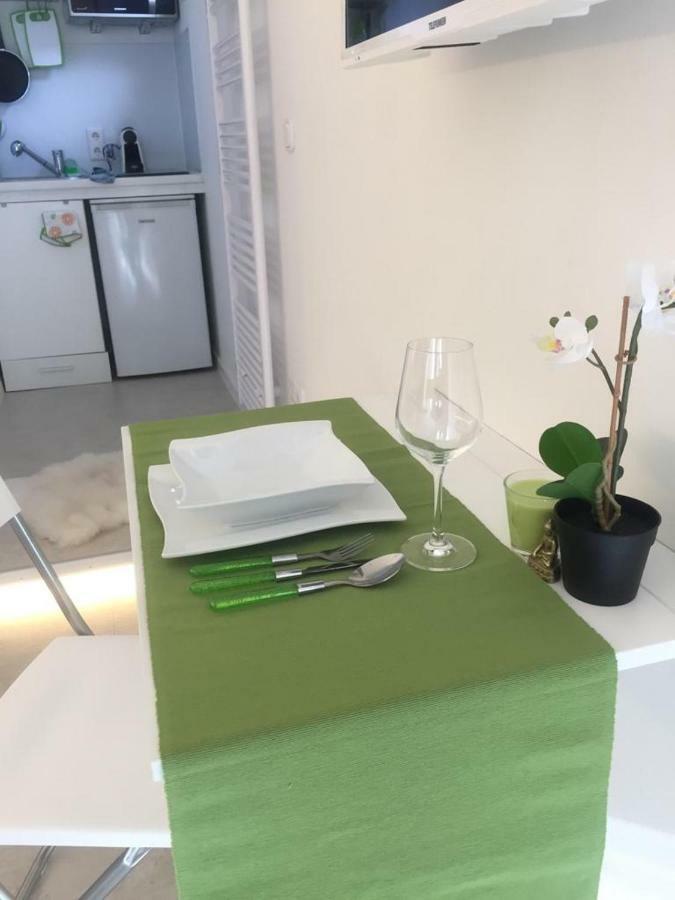 Privatzeit The Green Mile Leverkusen Exterior foto