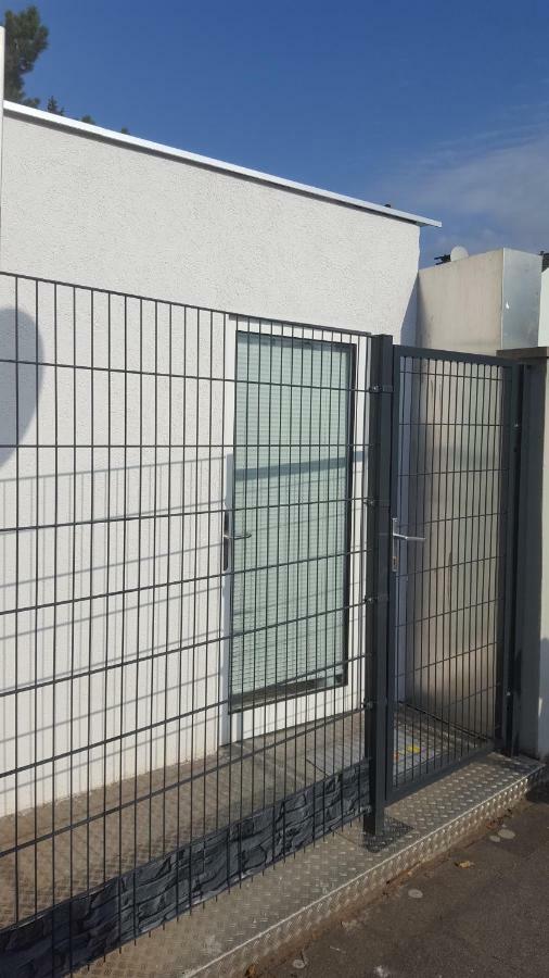 Privatzeit The Green Mile Leverkusen Exterior foto